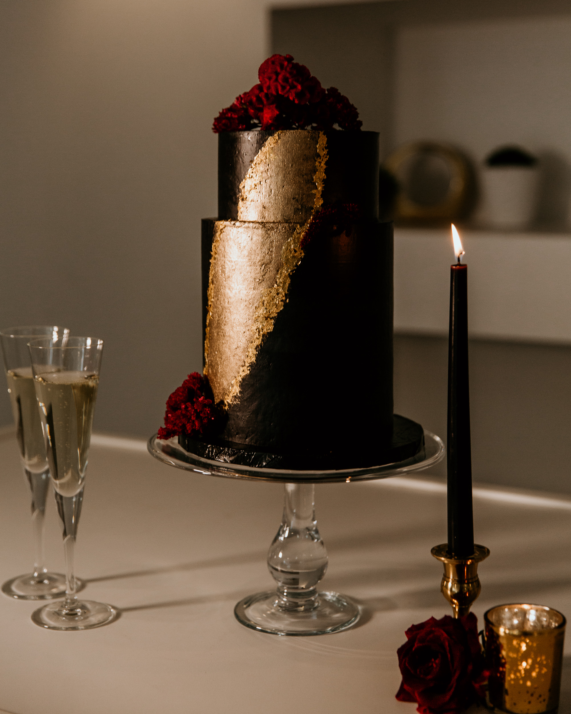 moody black and gold wedding cake