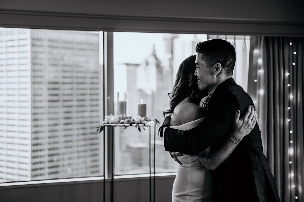 intimate wedding ceremony at chicago hotel