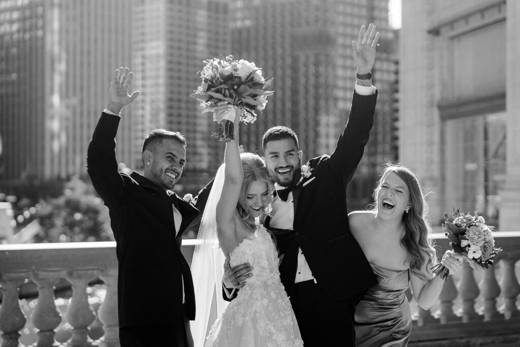 wedding party in downtown chicago on morning of wedding day